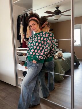 Colombian made pink green diamond chunky knit sweater